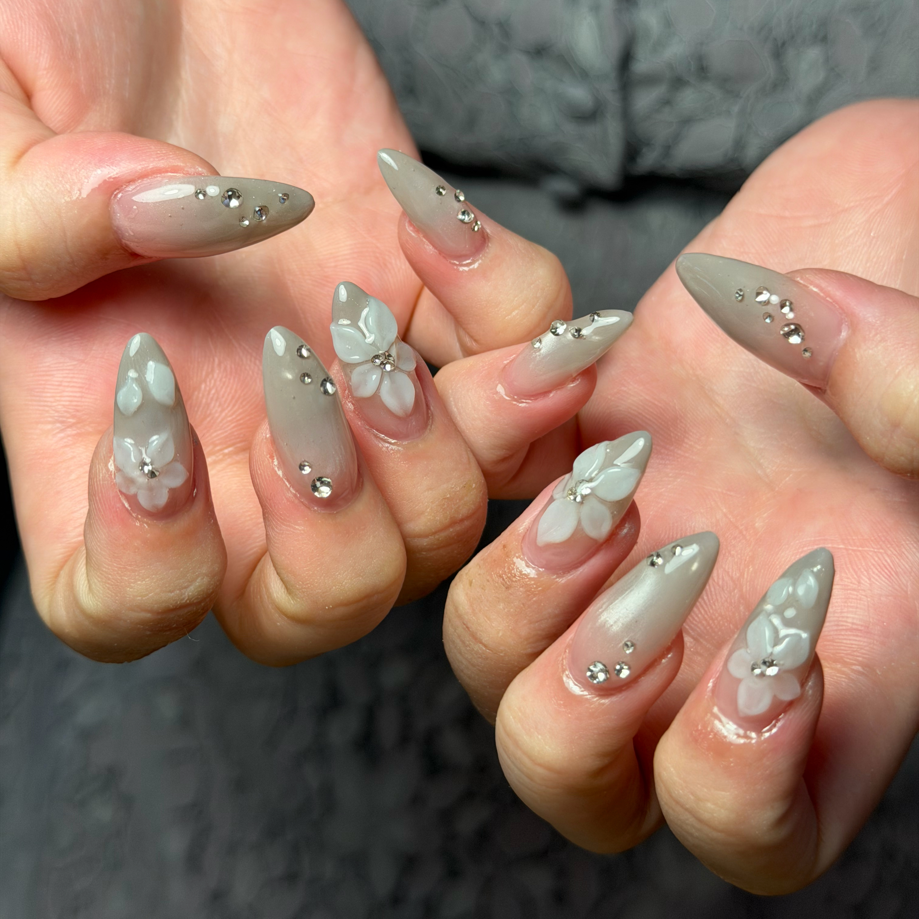 CoMo_Ana_Nail