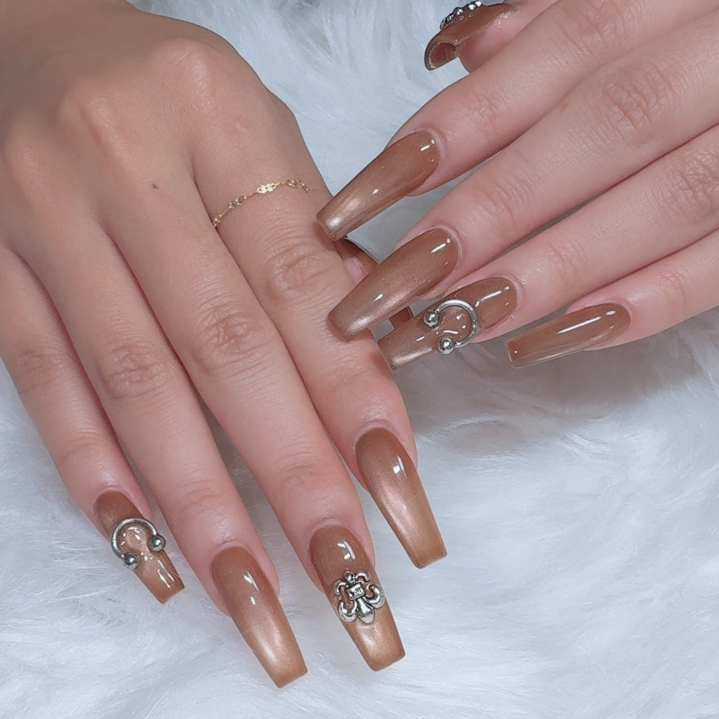 liux_nail