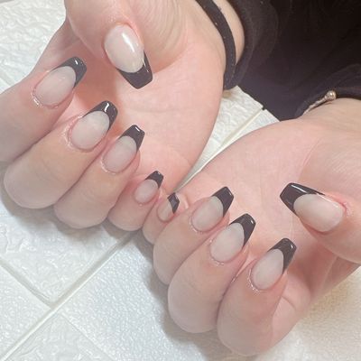 初回オフ無料✨️フレンチネイル💖