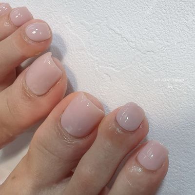 ワンカラーネイル☘️【オフ代別途】お爪に優しい𝙥𝙖𝙧𝙖 𝙜𝙚𝙡 使用