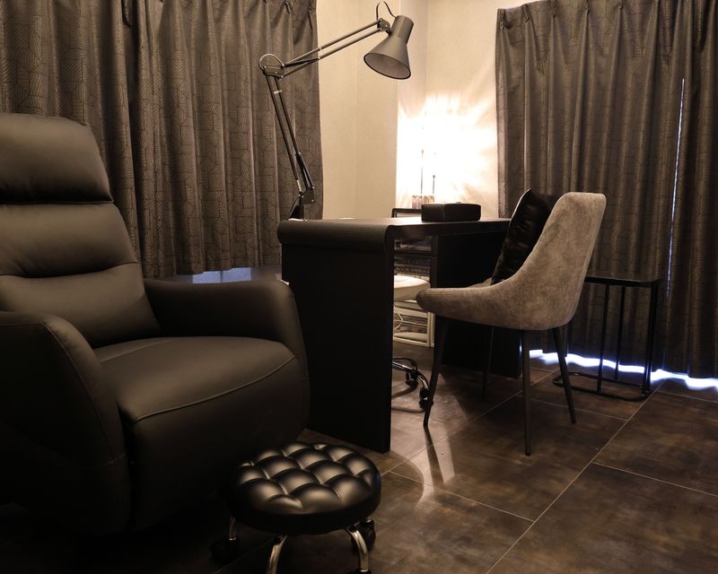 Eva nail salon