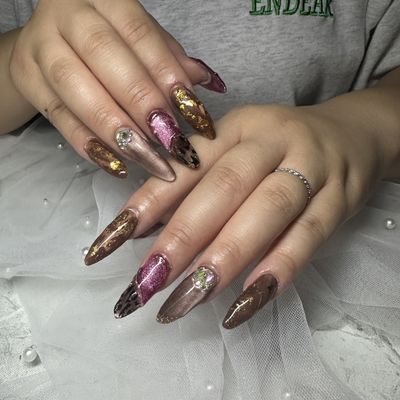 ジェルやり放題オフ込み(持ち込みデザイン可)キャラクター・3D不可