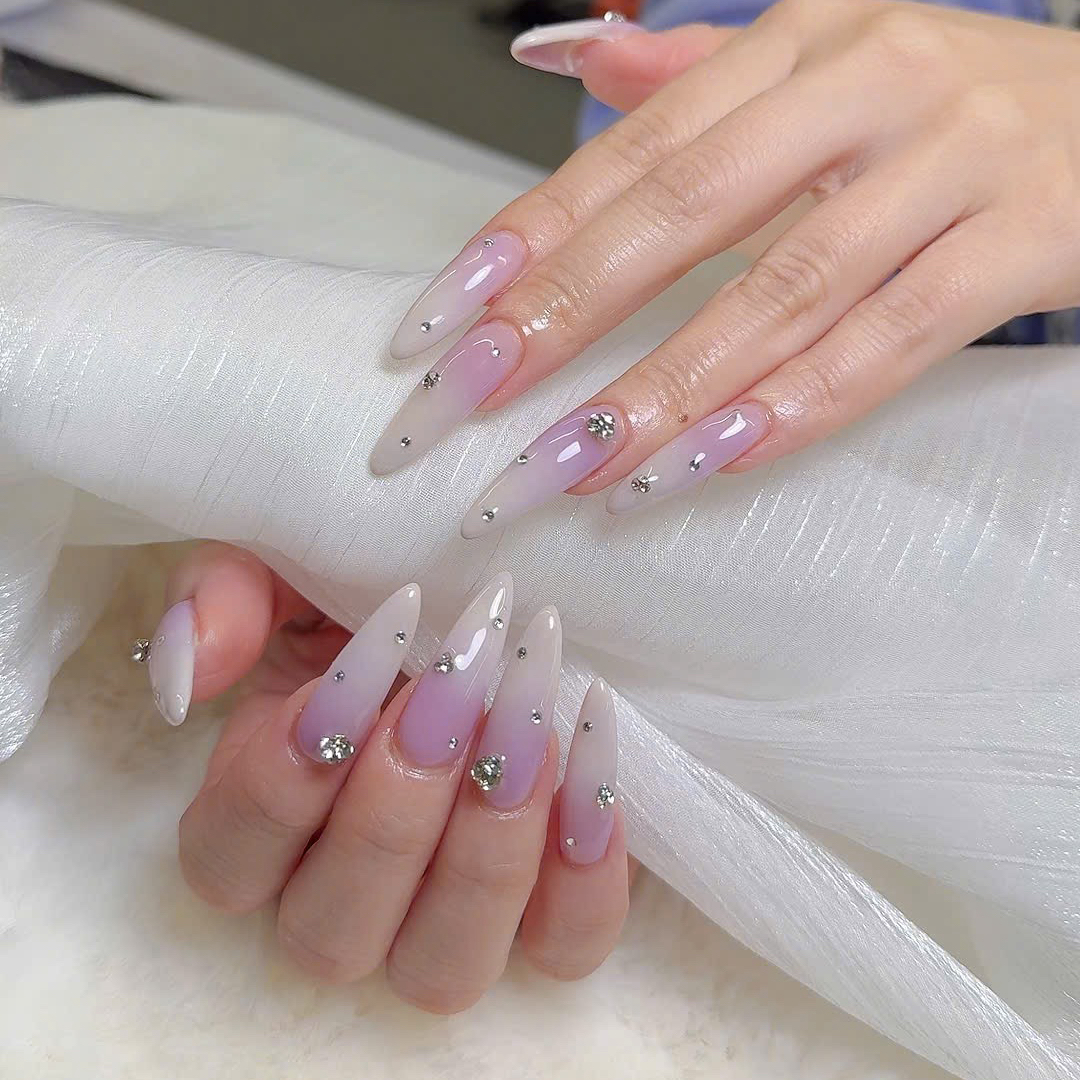 Berry_nails