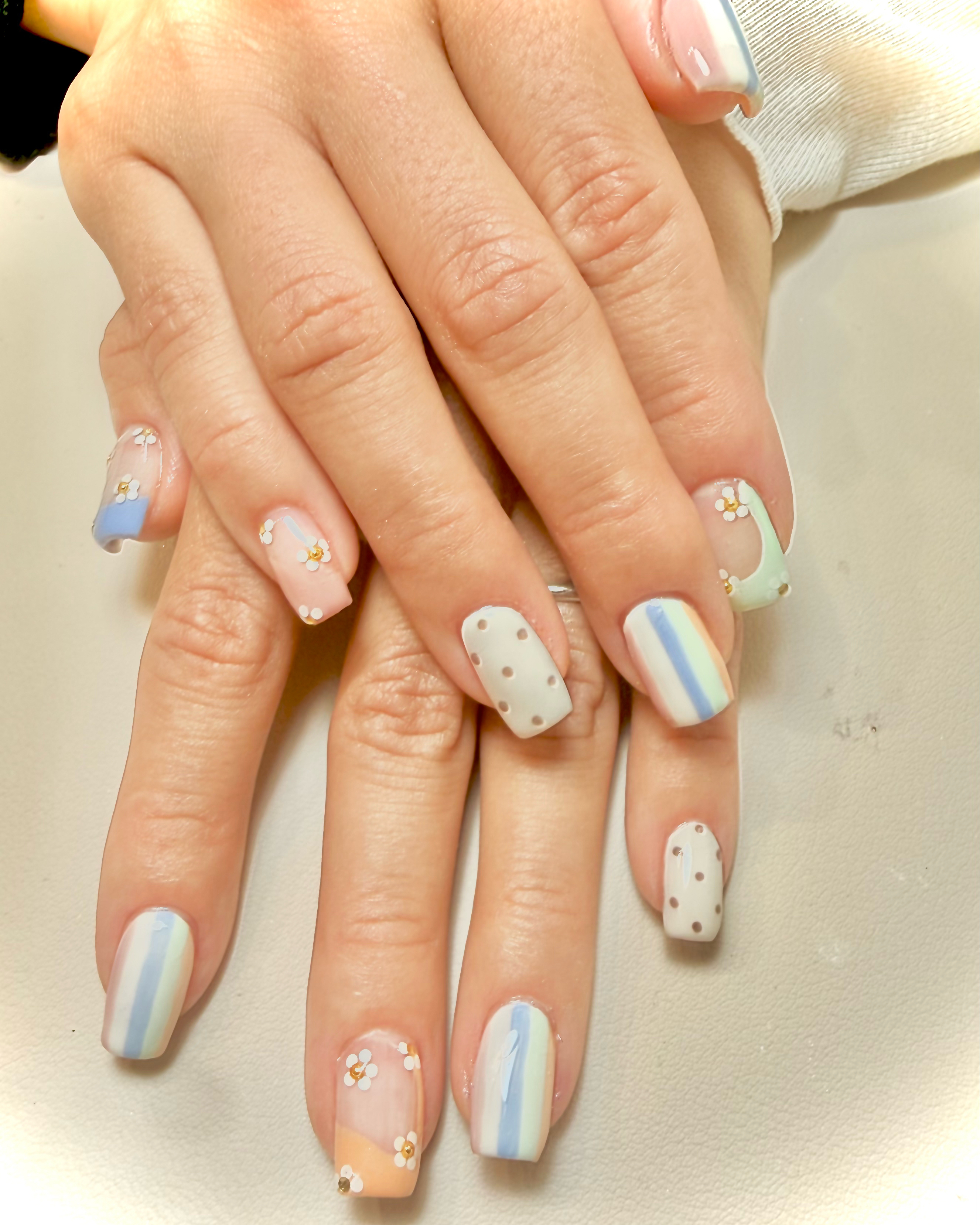 NailRoom__LINO