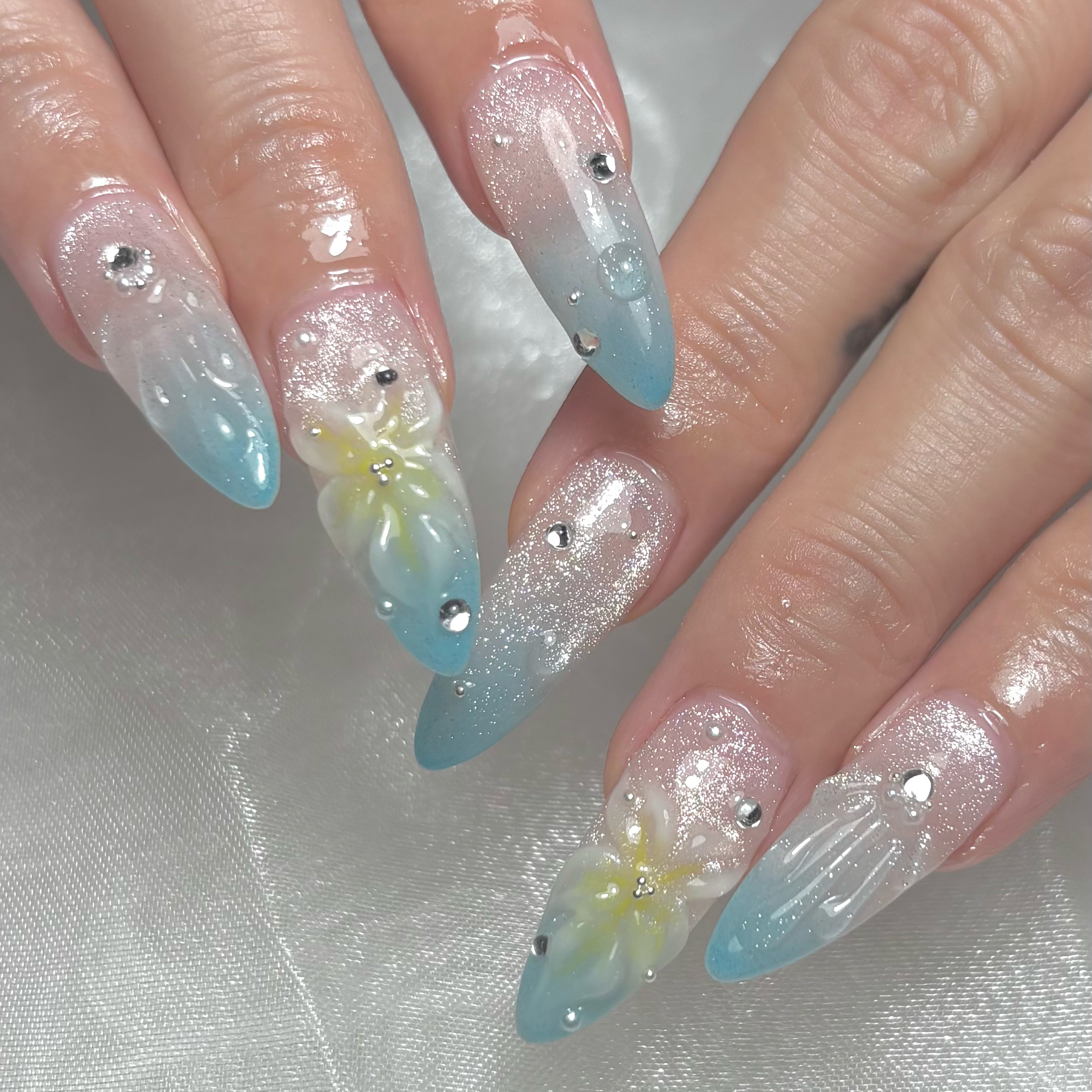anela__613