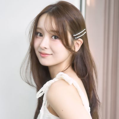 小顔カット+透明感艶カラー+髪質改善トリートメント