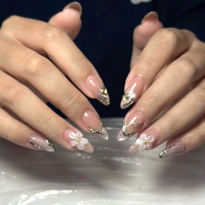 suki.Nail