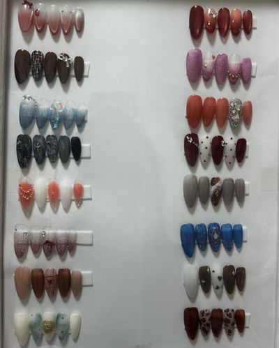 💅 当店のネイルデザインAコ-ス