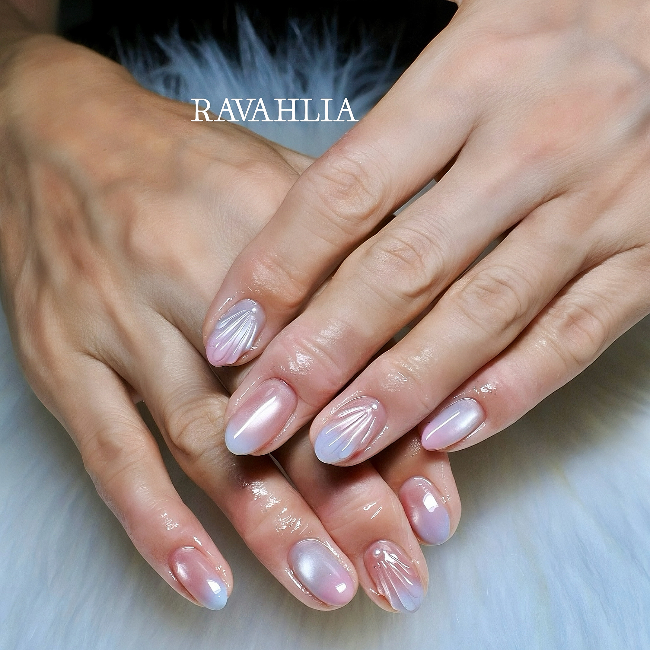 Ravahlia_nails