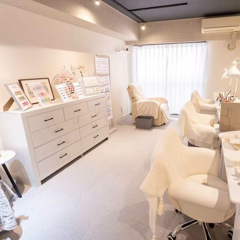 Nail Blanc
