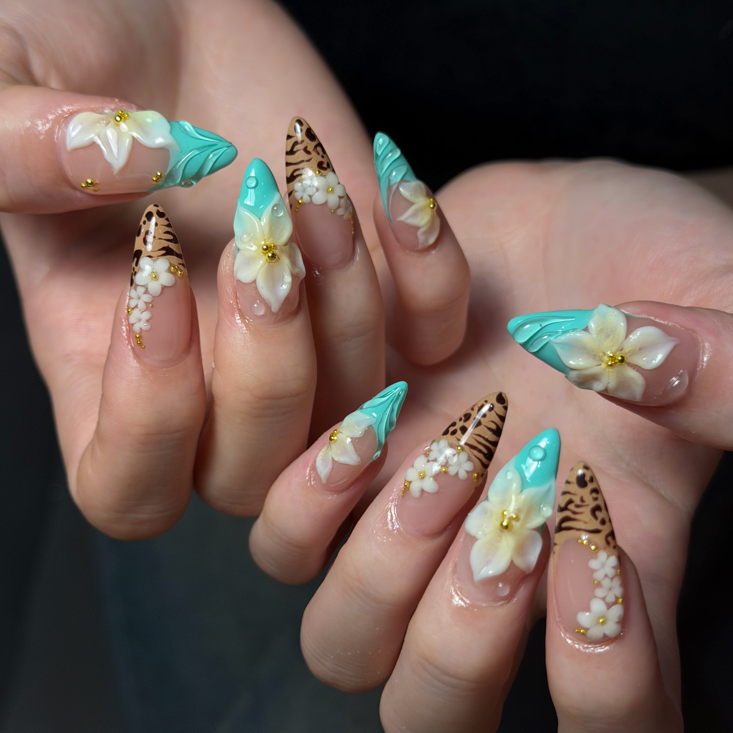 CoMo_Ana_Nail