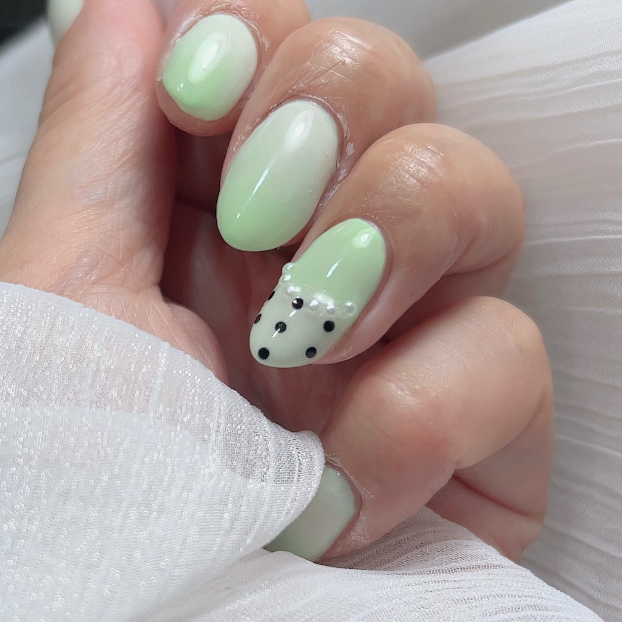 nailsalonMoi_2025.10