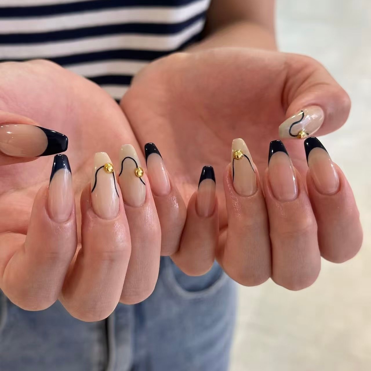 UM_NailSALON