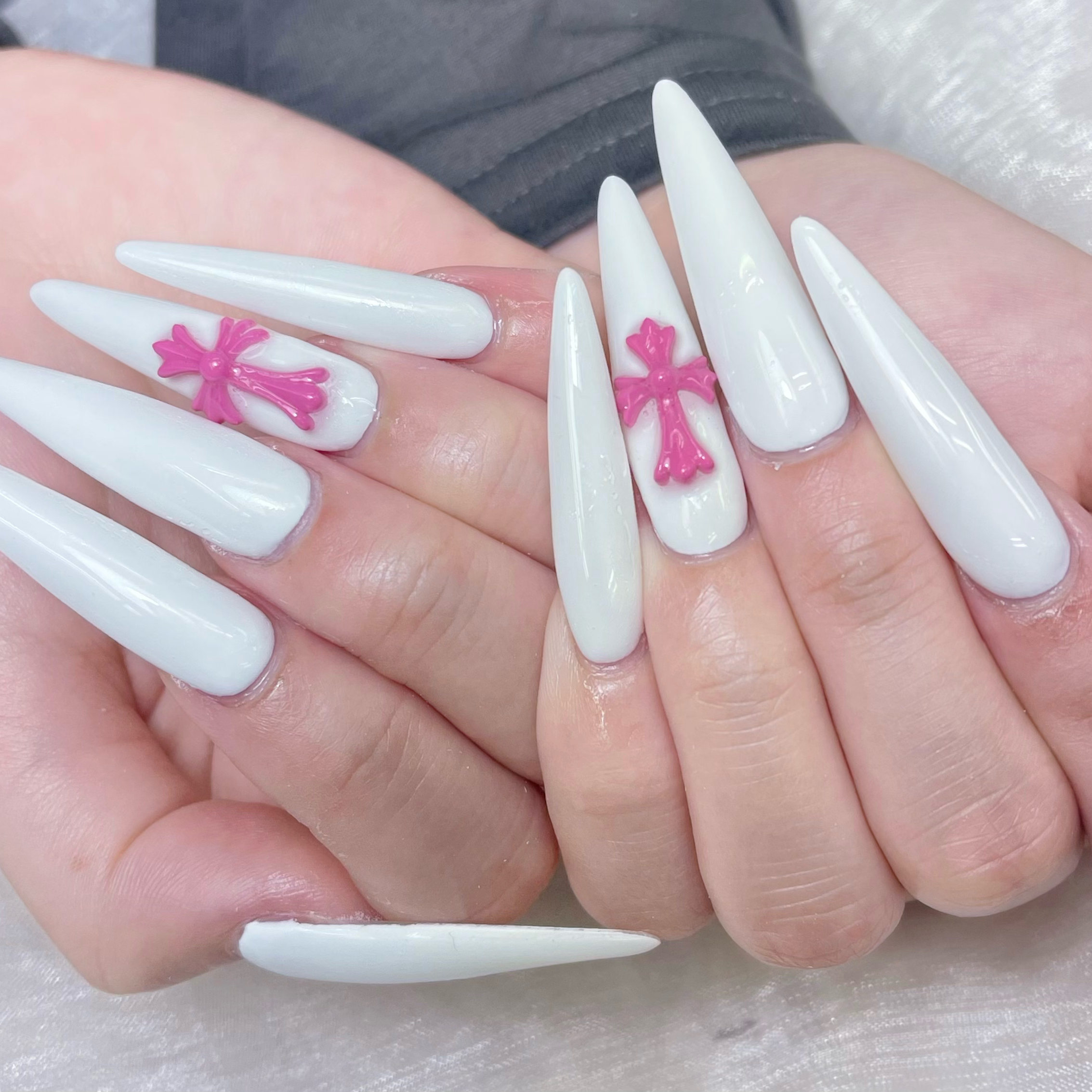 Bloom_Nail