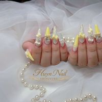 Huyn_Nail_