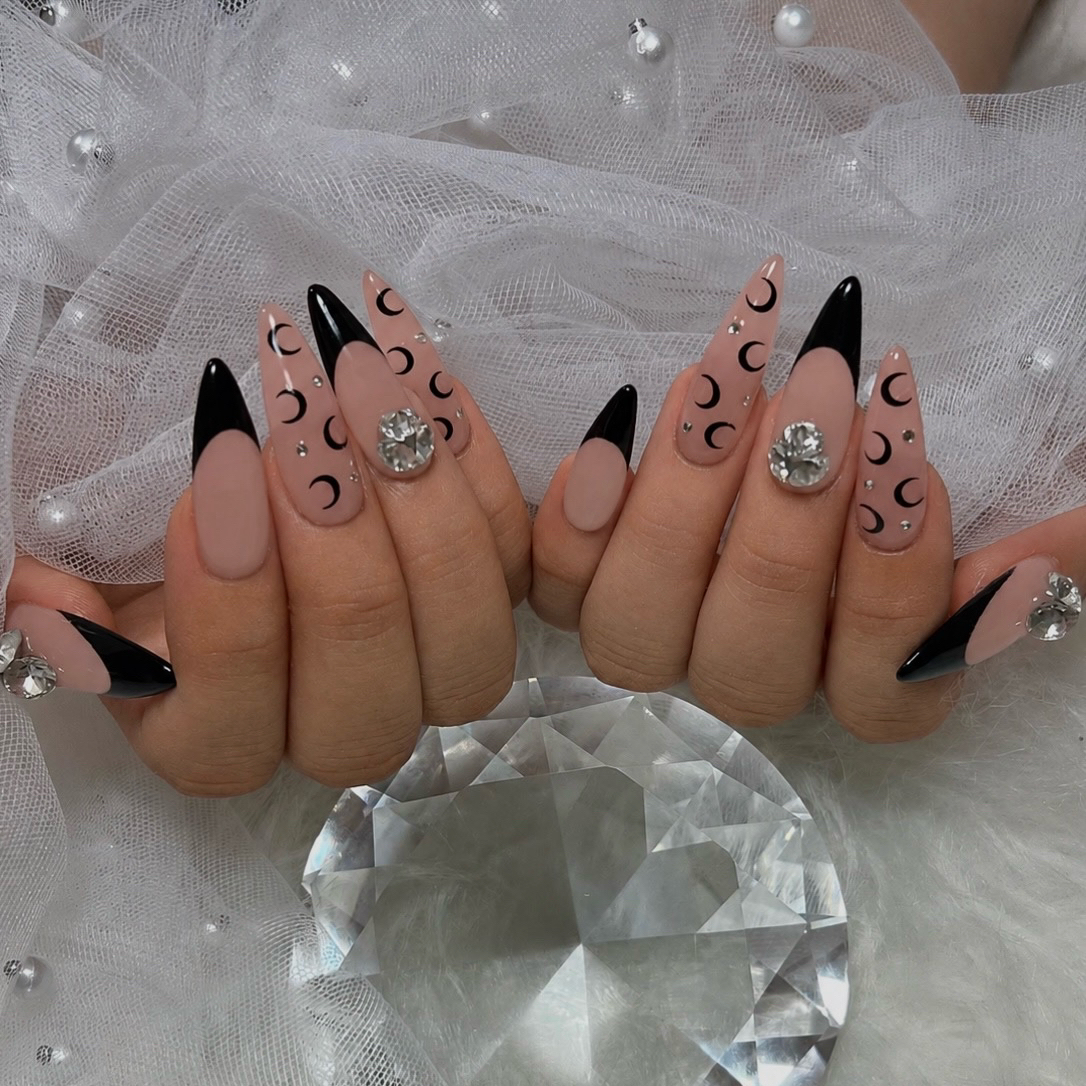 AREM_nail
