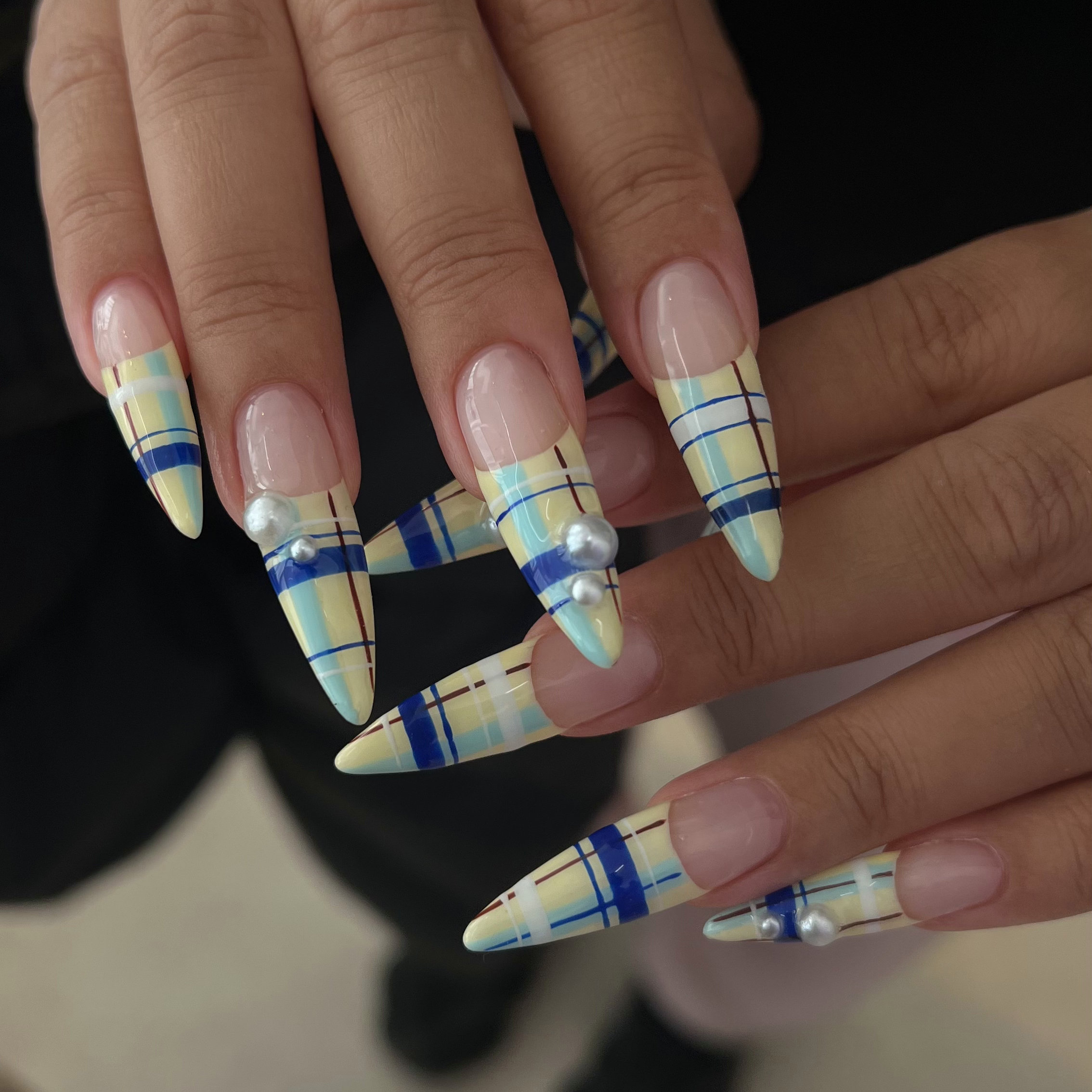 LIVME_by_nailsbytomo