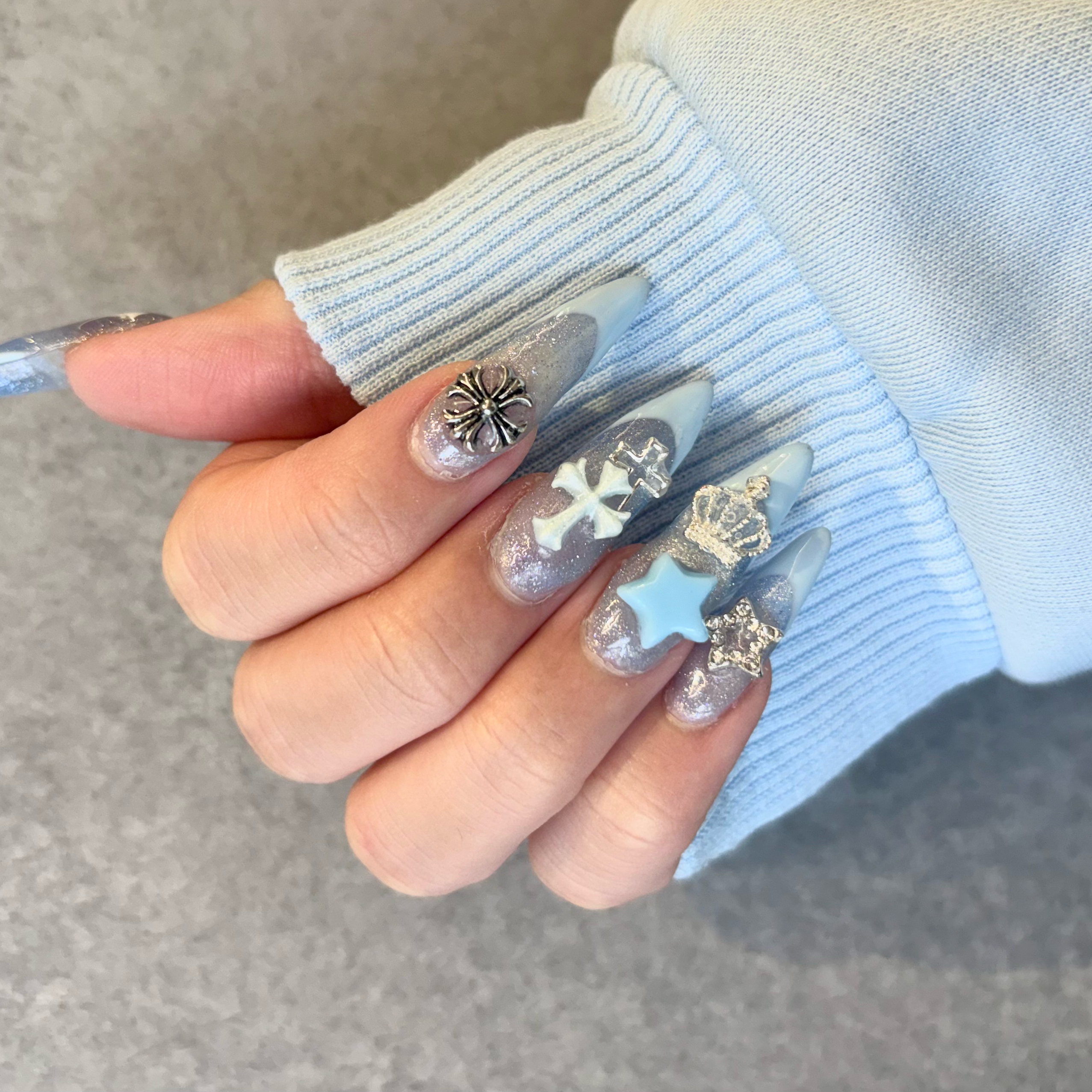 10mo_nail