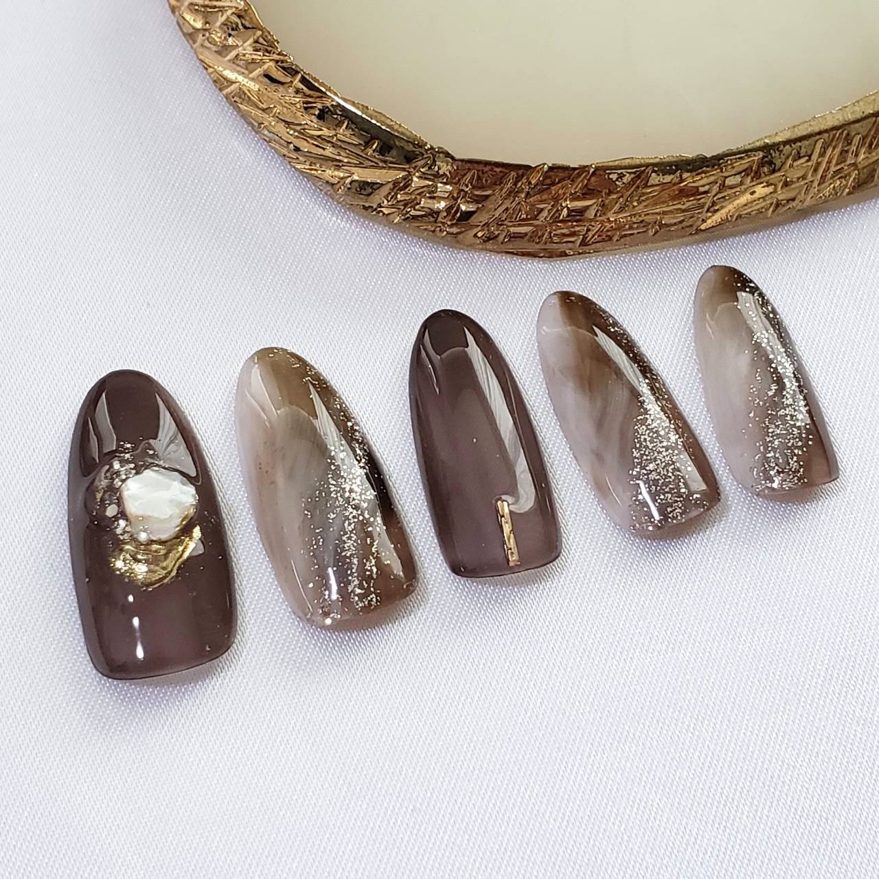 LINO_NAIL