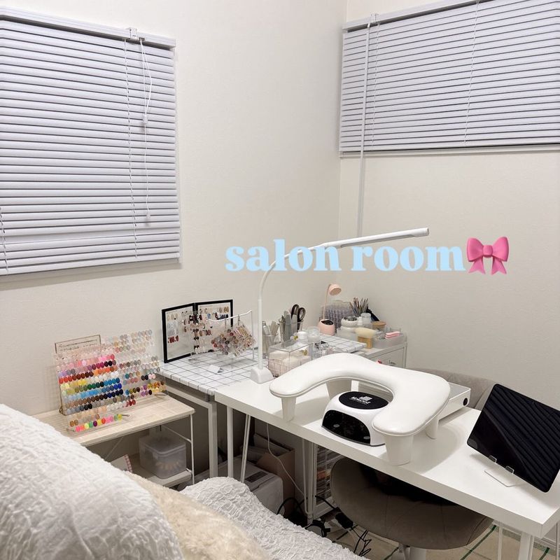 nail salon LiLBi
