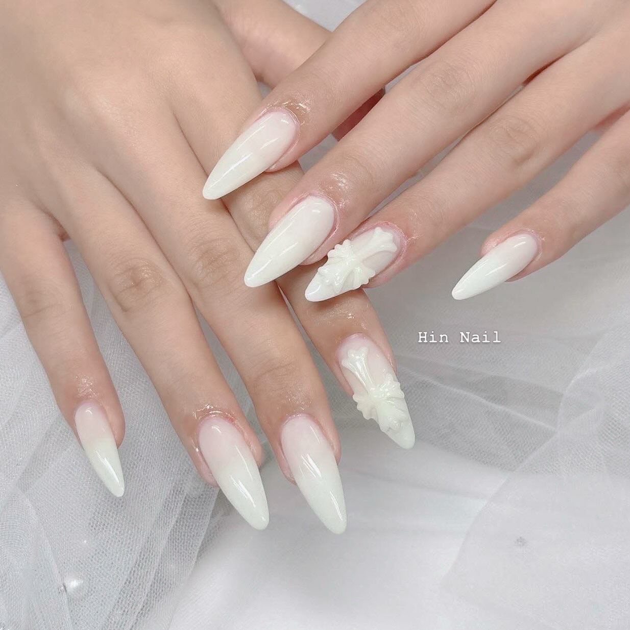 Hin_Nail