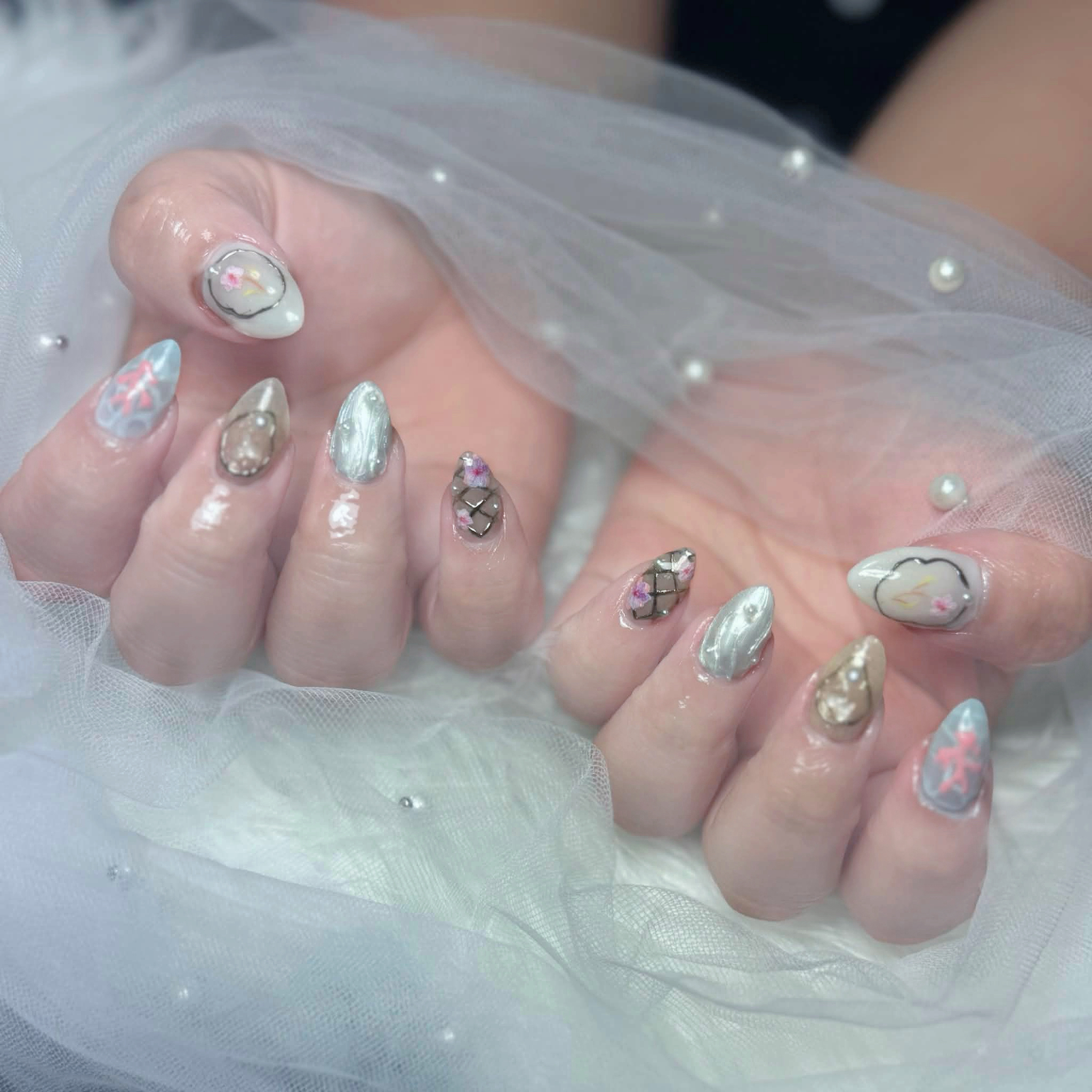 Aurora_nail