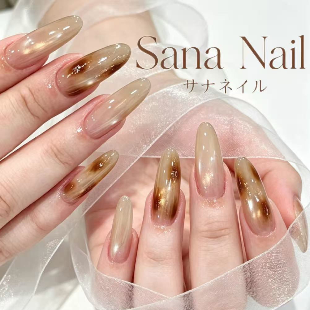 Yuna_nail.