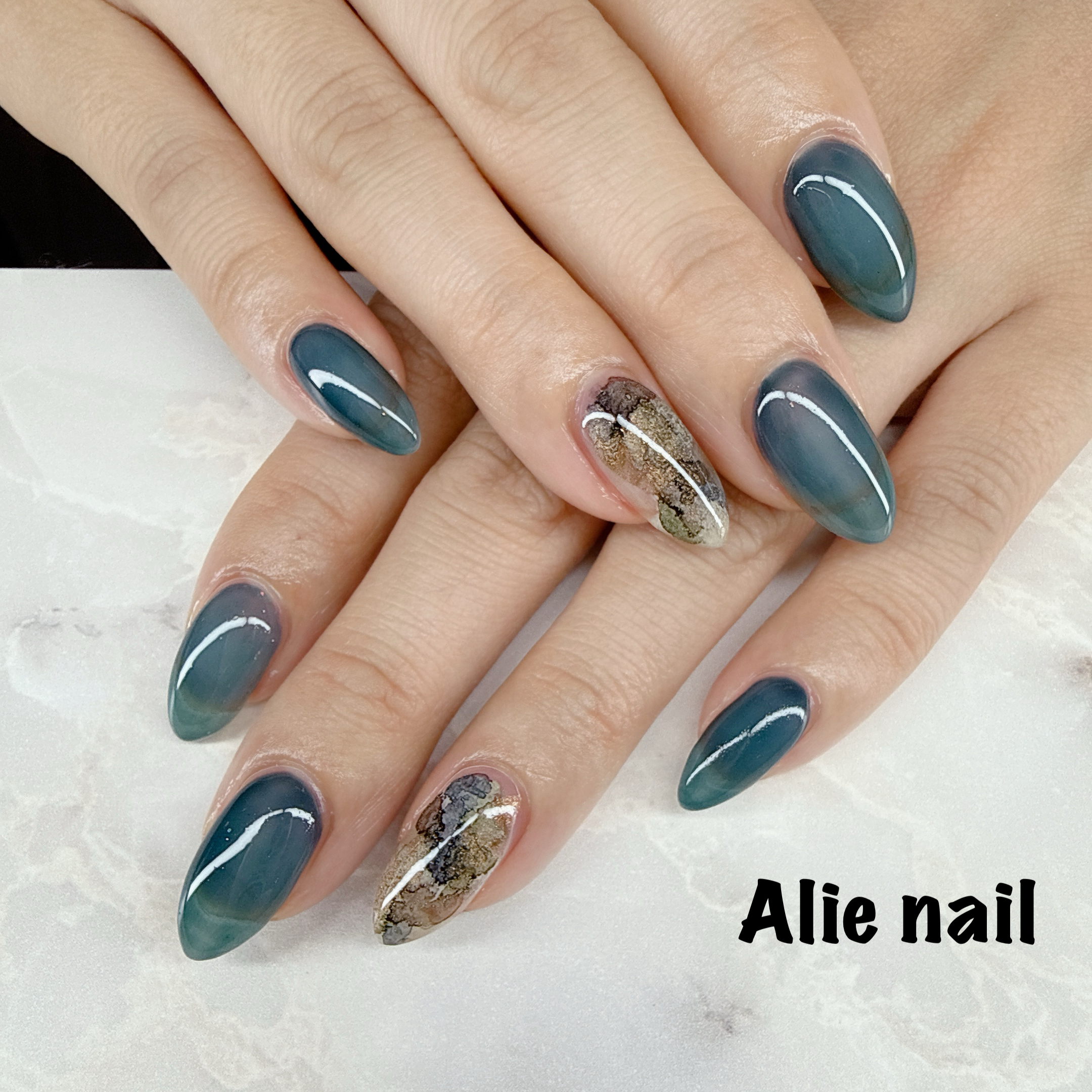 Alie_nail.0822