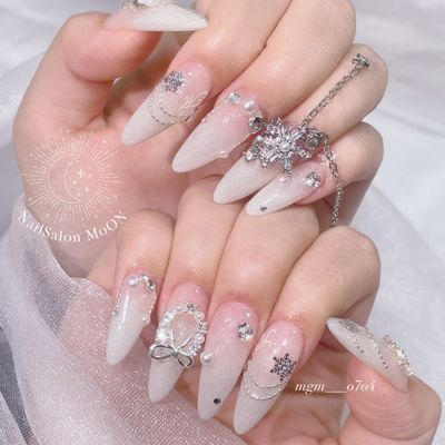 Nailie予約限定🍒【オフあり】長さだし10本＋4本アート