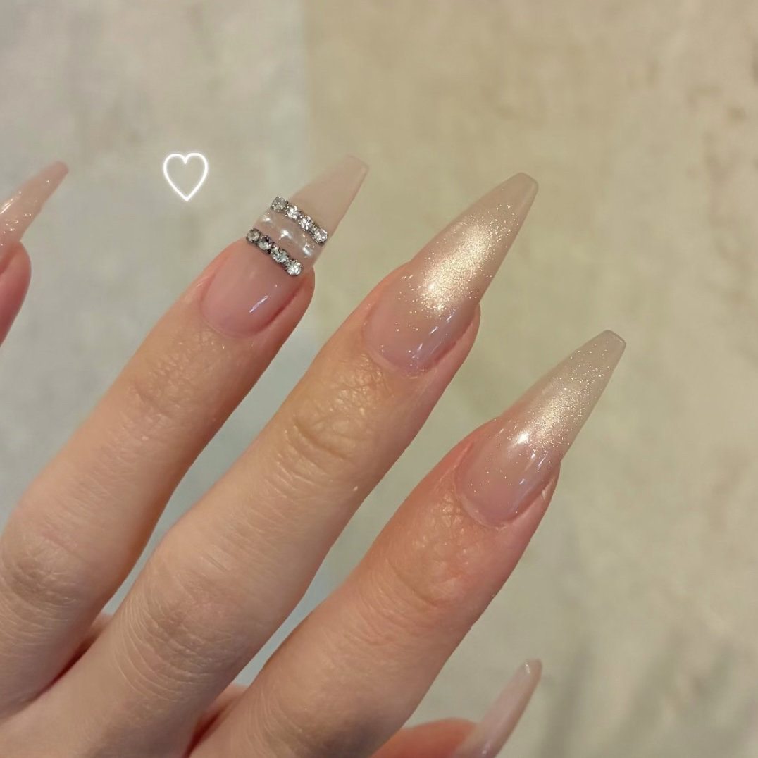 nyua_nail