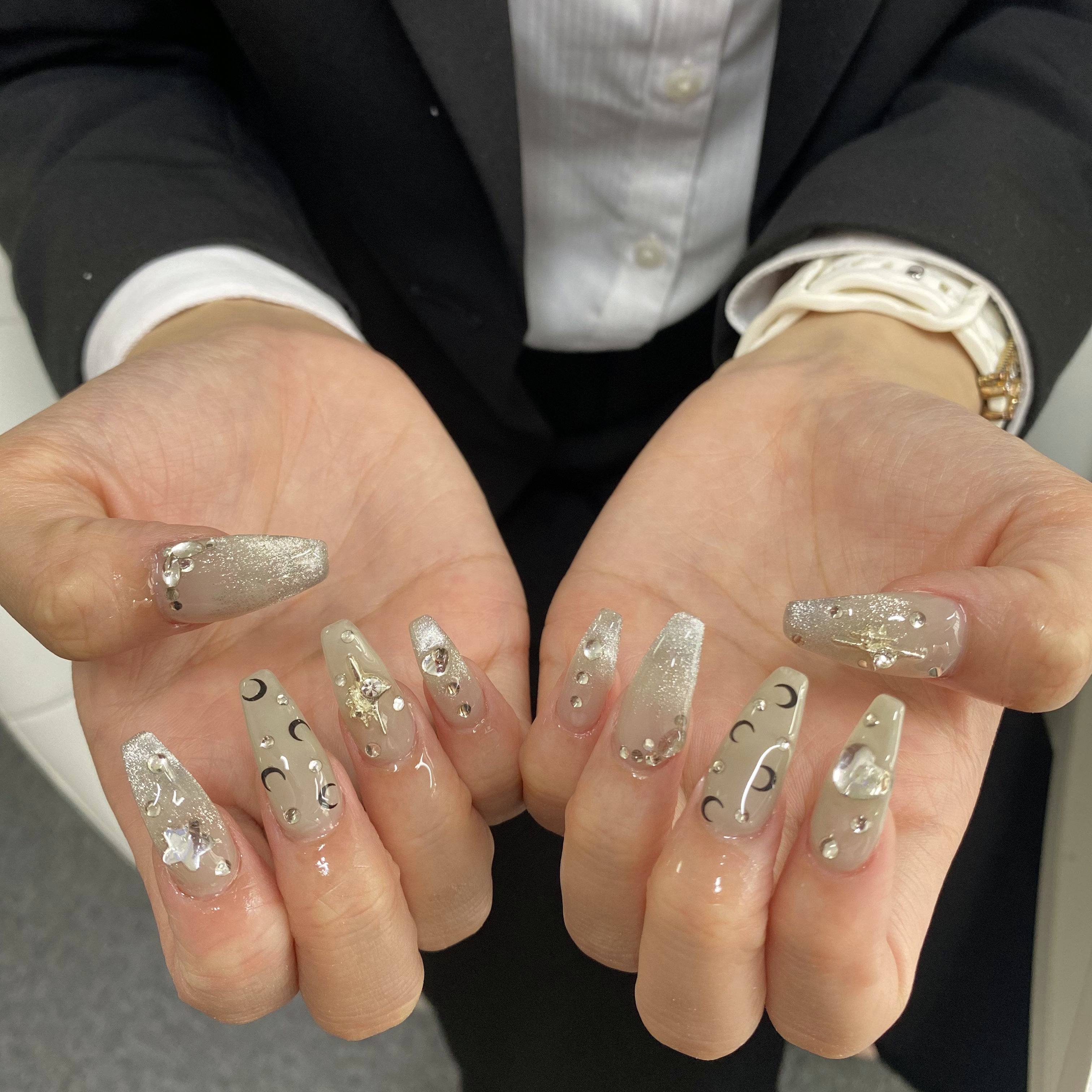 Diamond.Nail.Salon