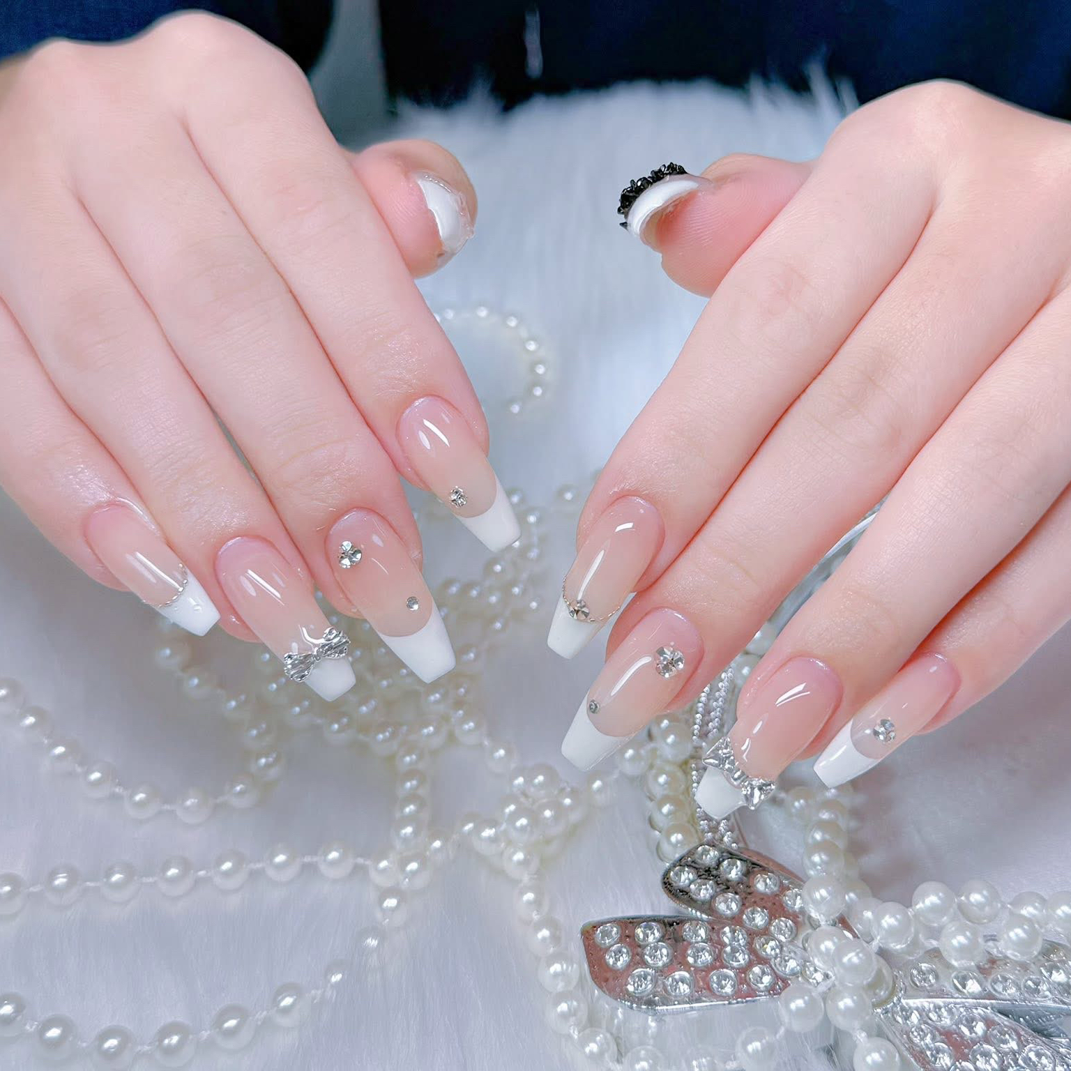 GOHOUBI_Nail