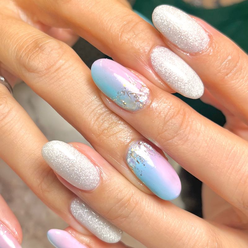 Peek a boo nail