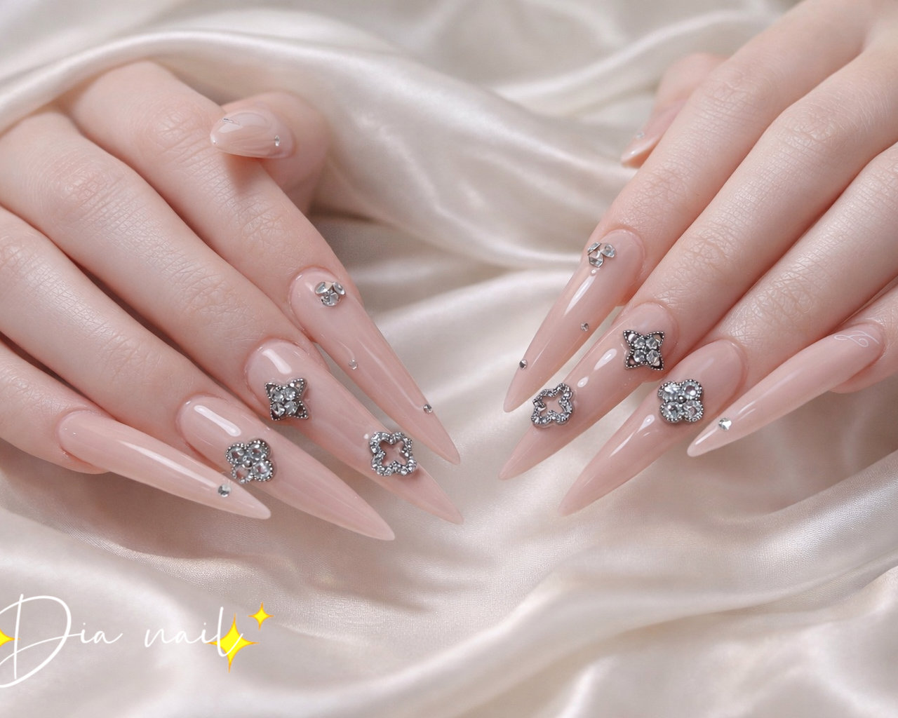 Dia.nail