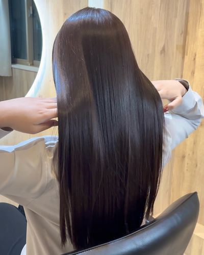 更なる艶髪へ髪質改善バイカルテトリートメント+デザインカット