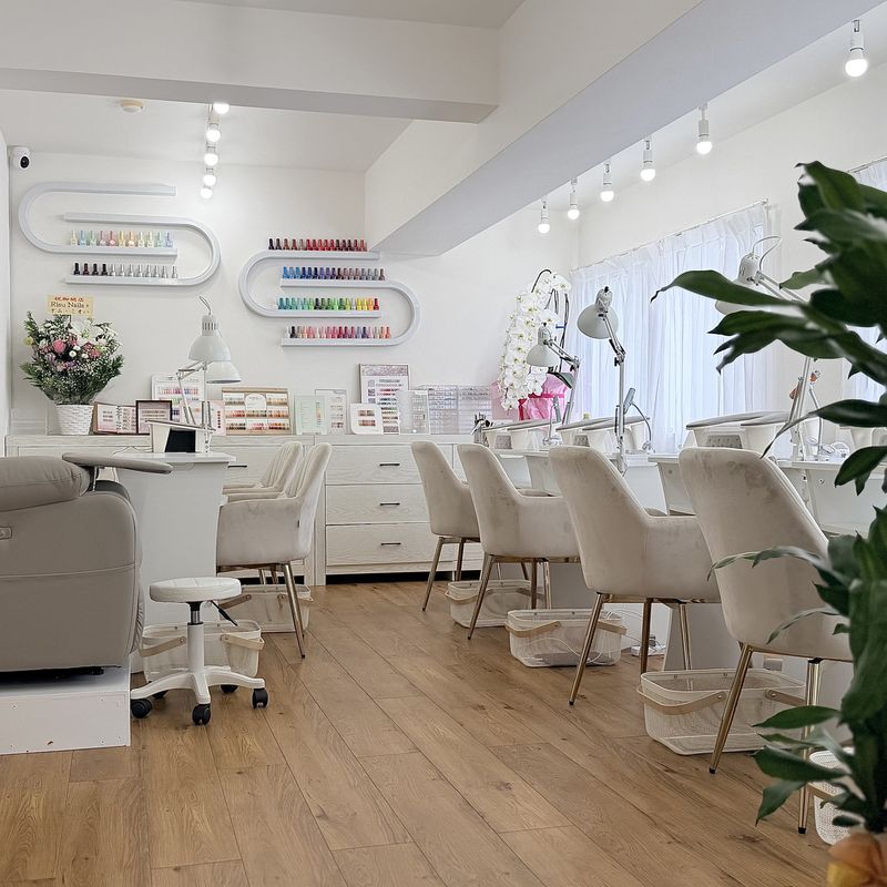 Risu Nails Beauty Salon