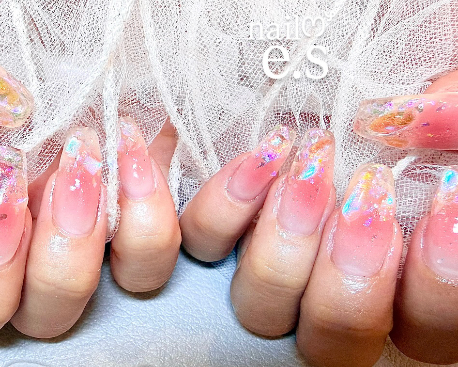 e.s_nail