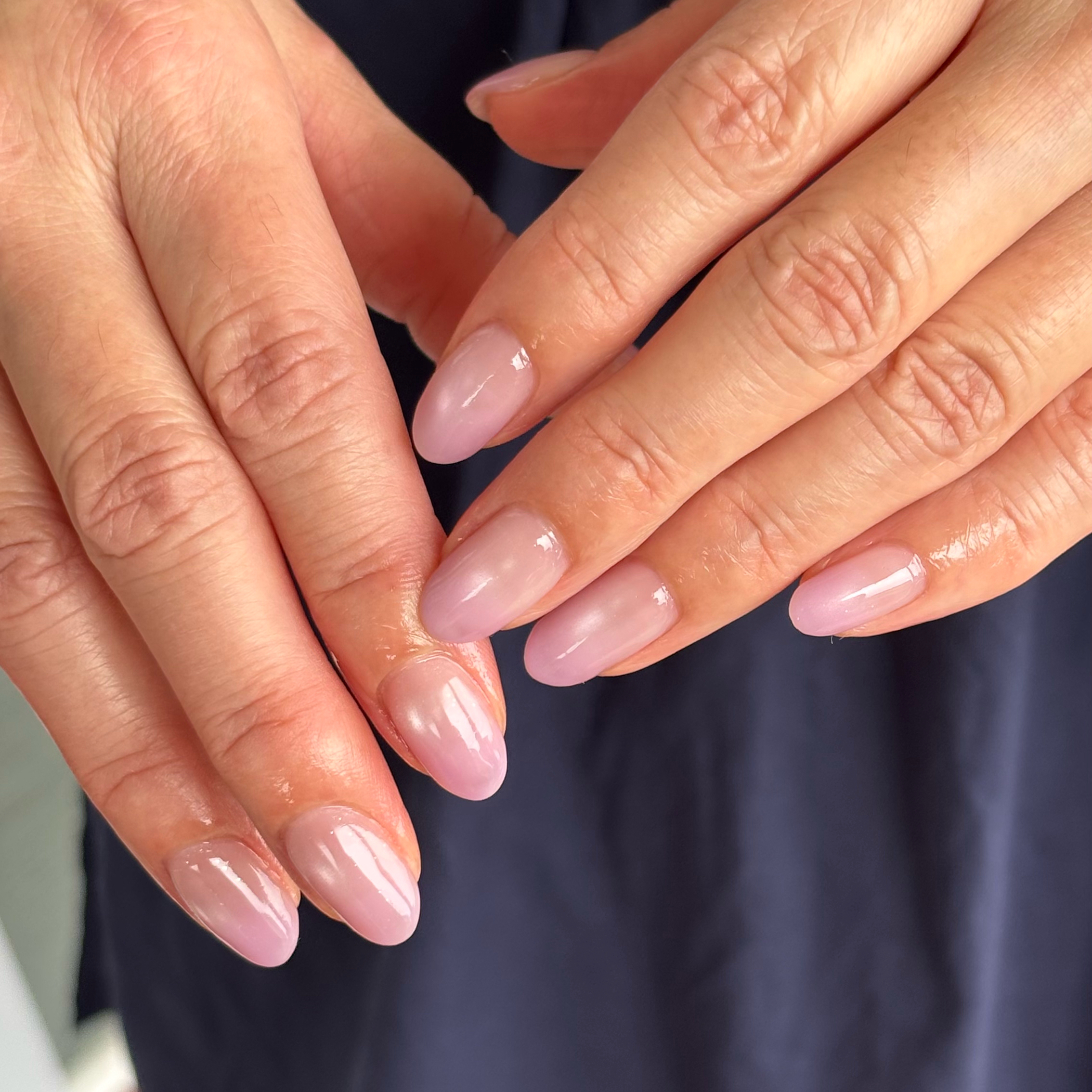 ave__nail