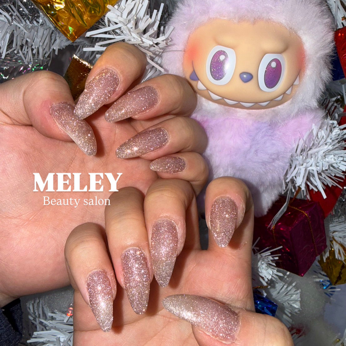Meley_nail