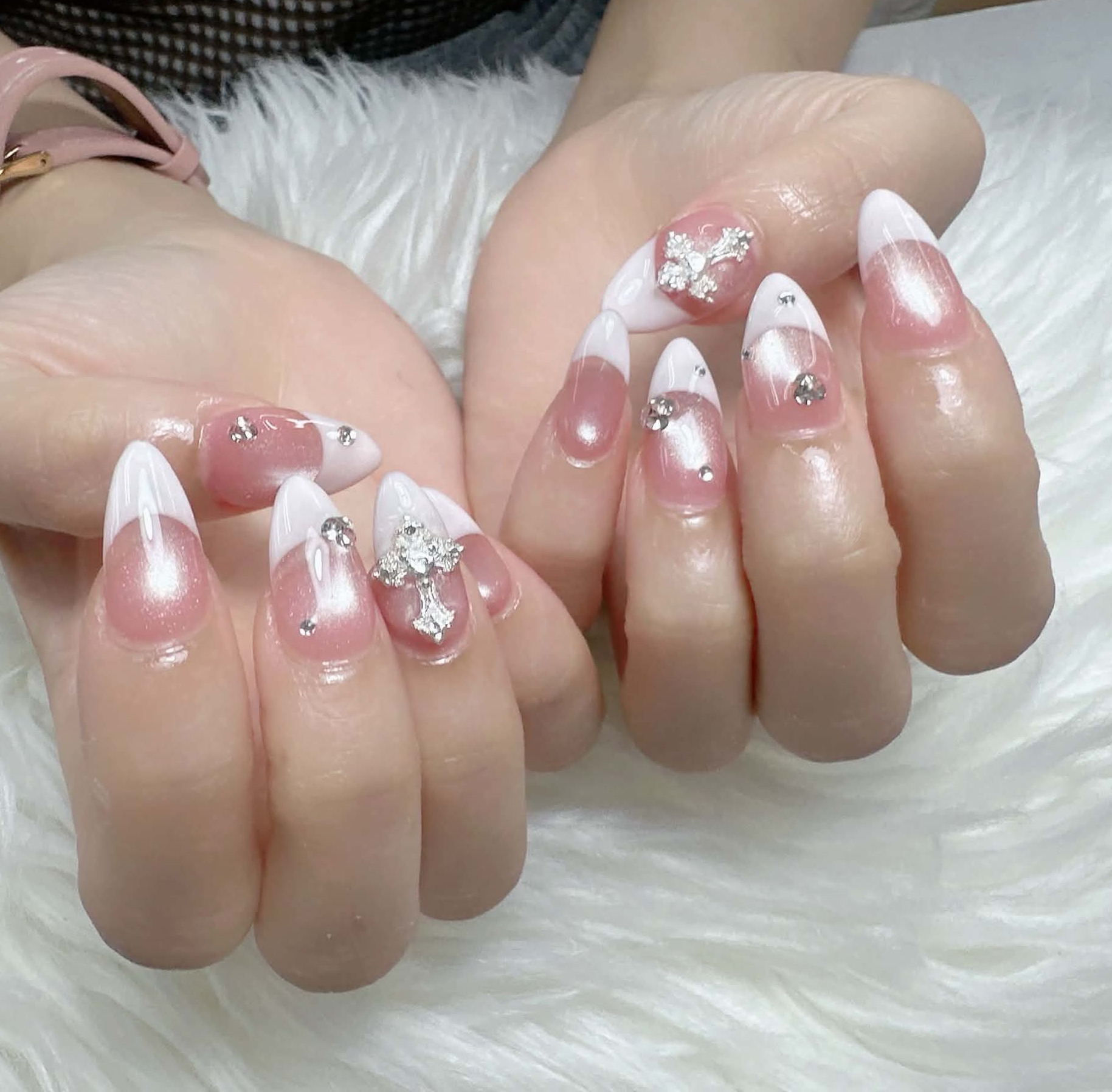 Hara01_Nail