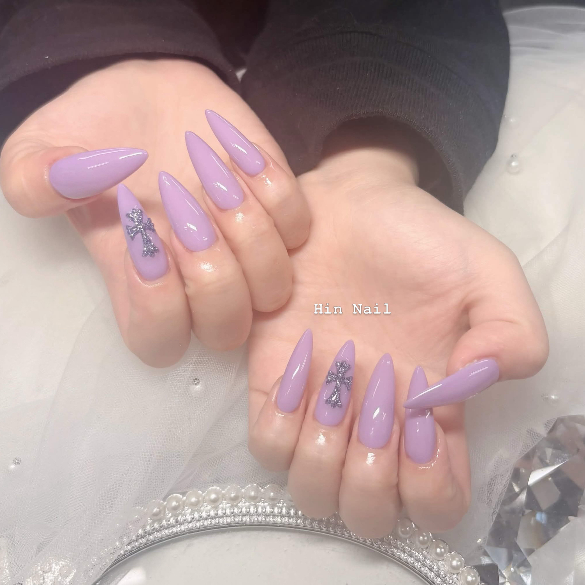 Hin_Nail