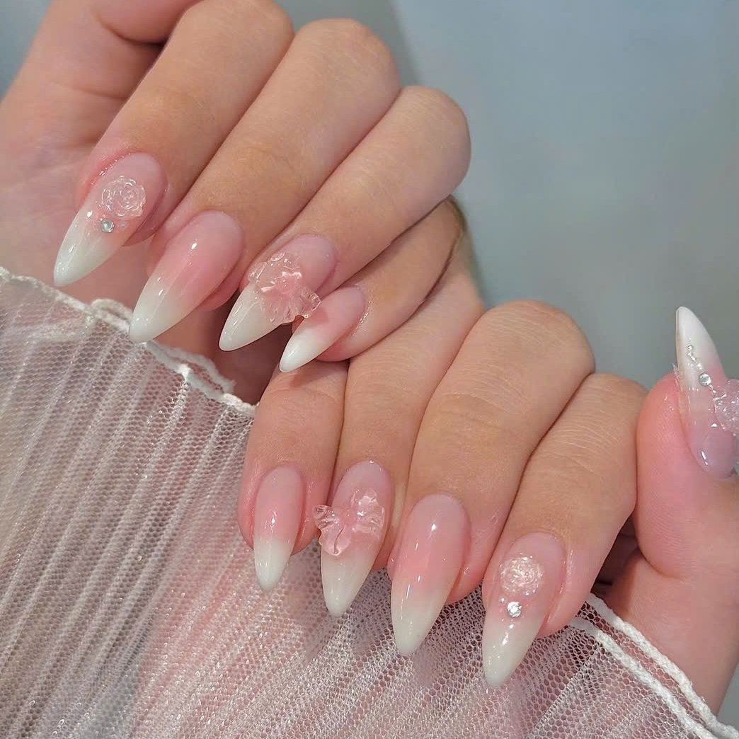 Lunas_Nails