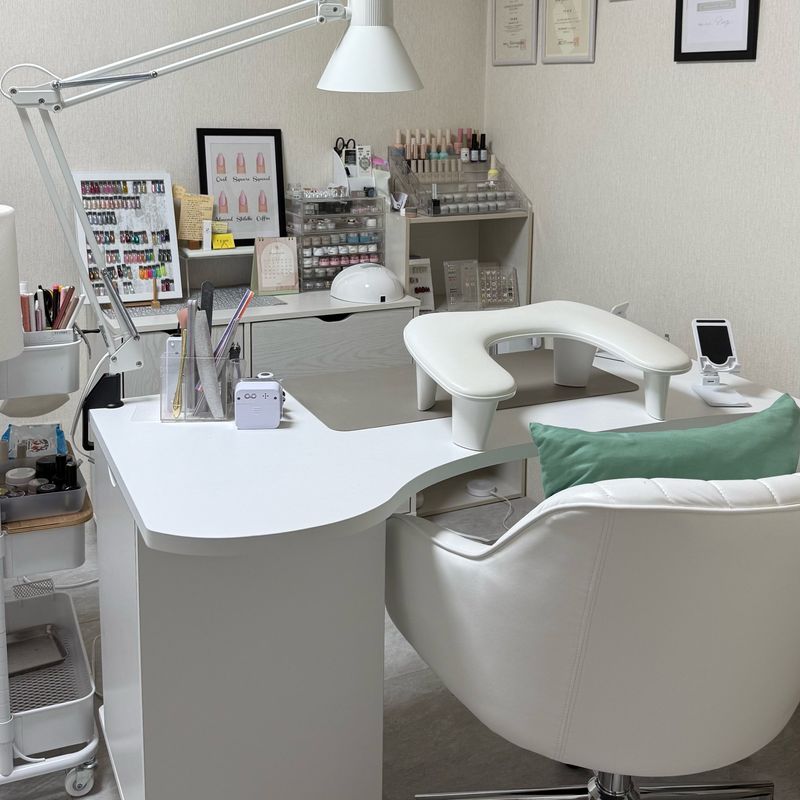 andK nail salon