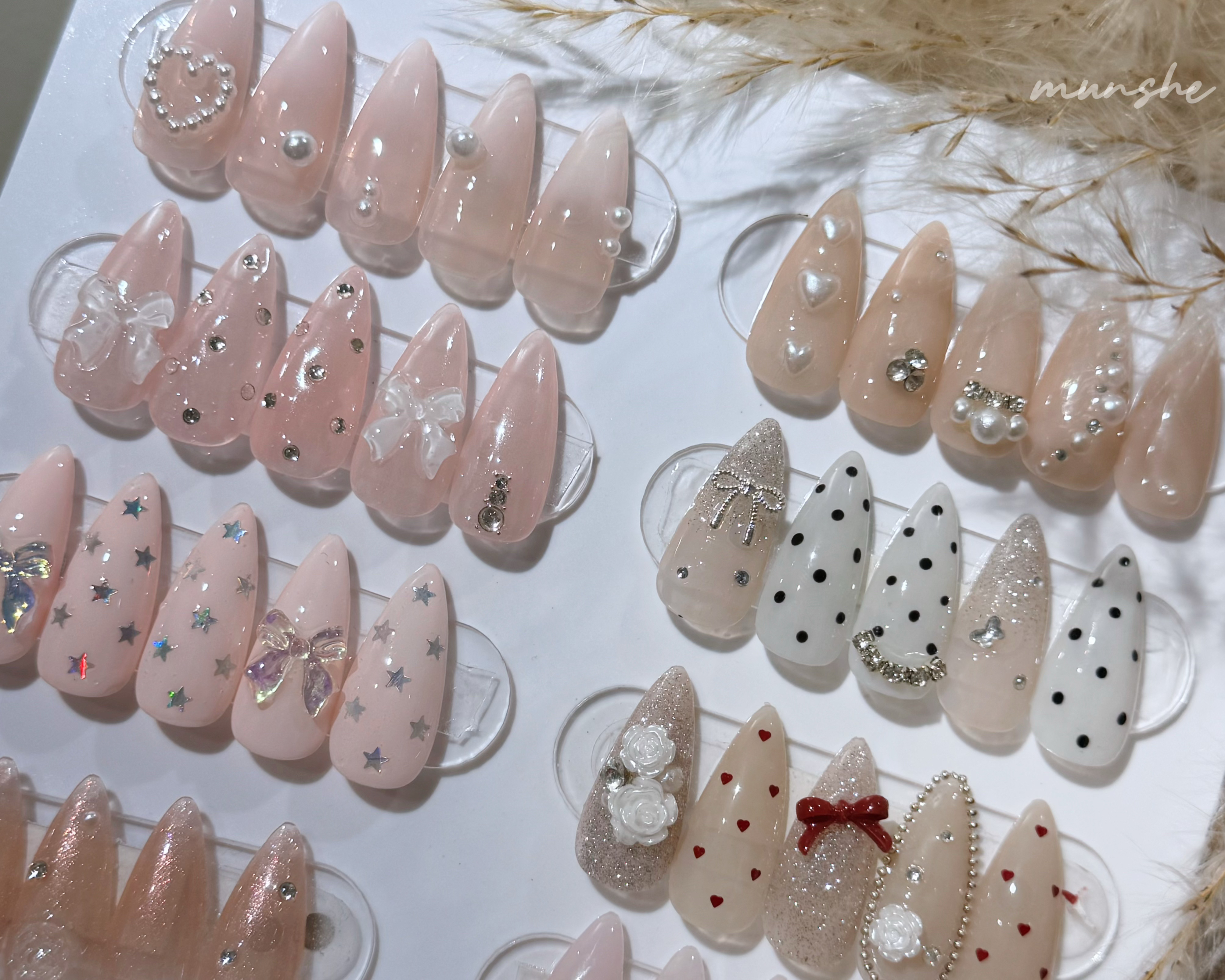 munshe_nails