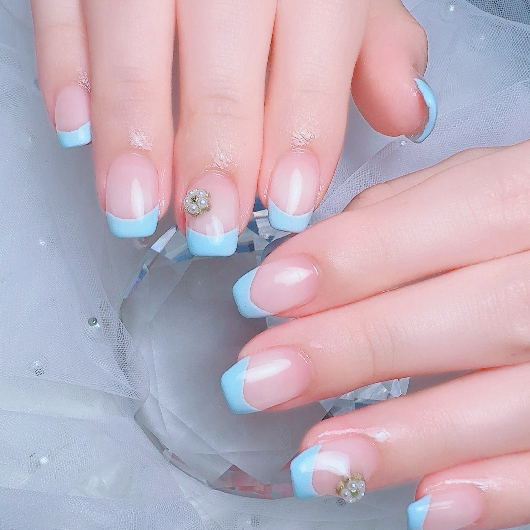 nail_babybreath