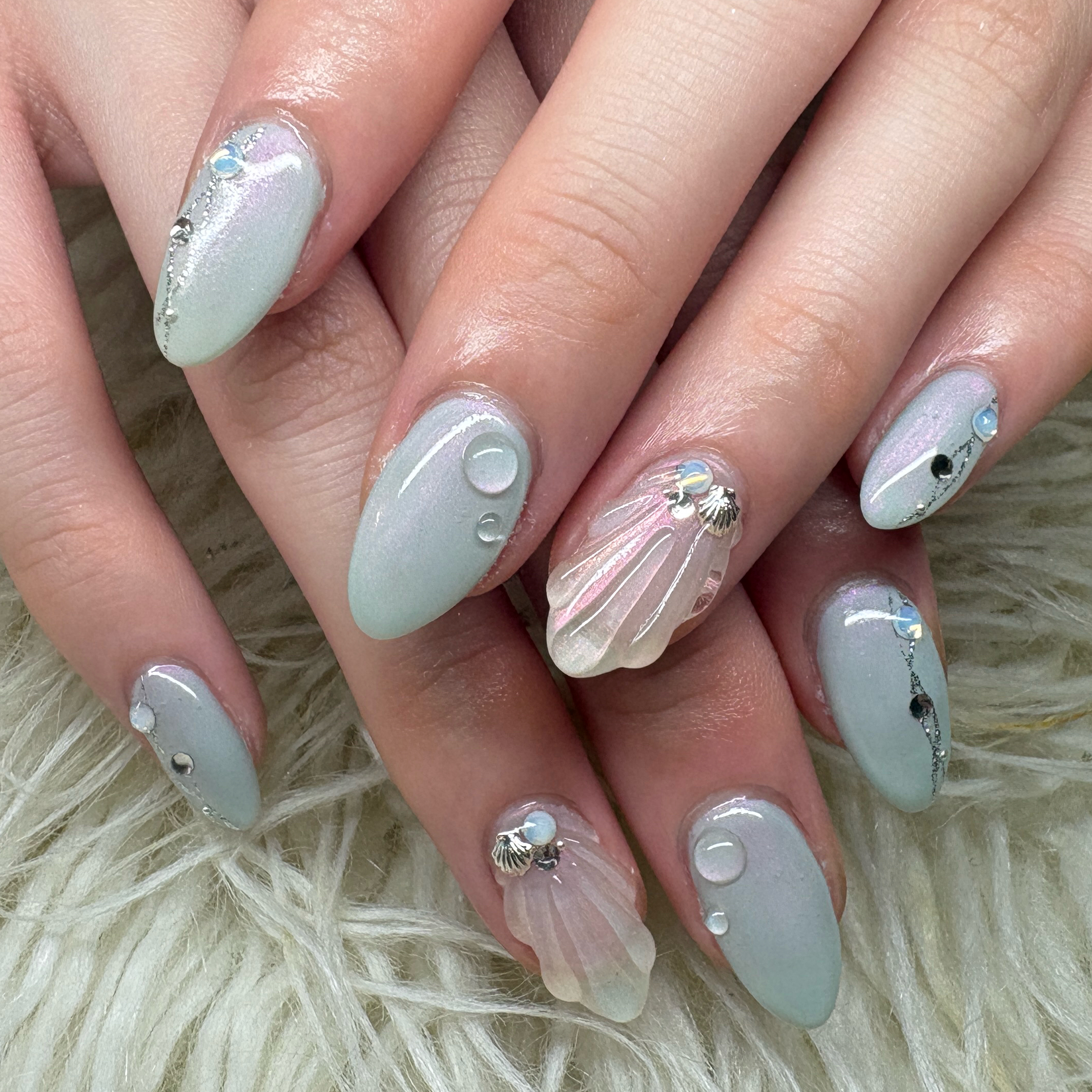 Nail_salon_LuaR
