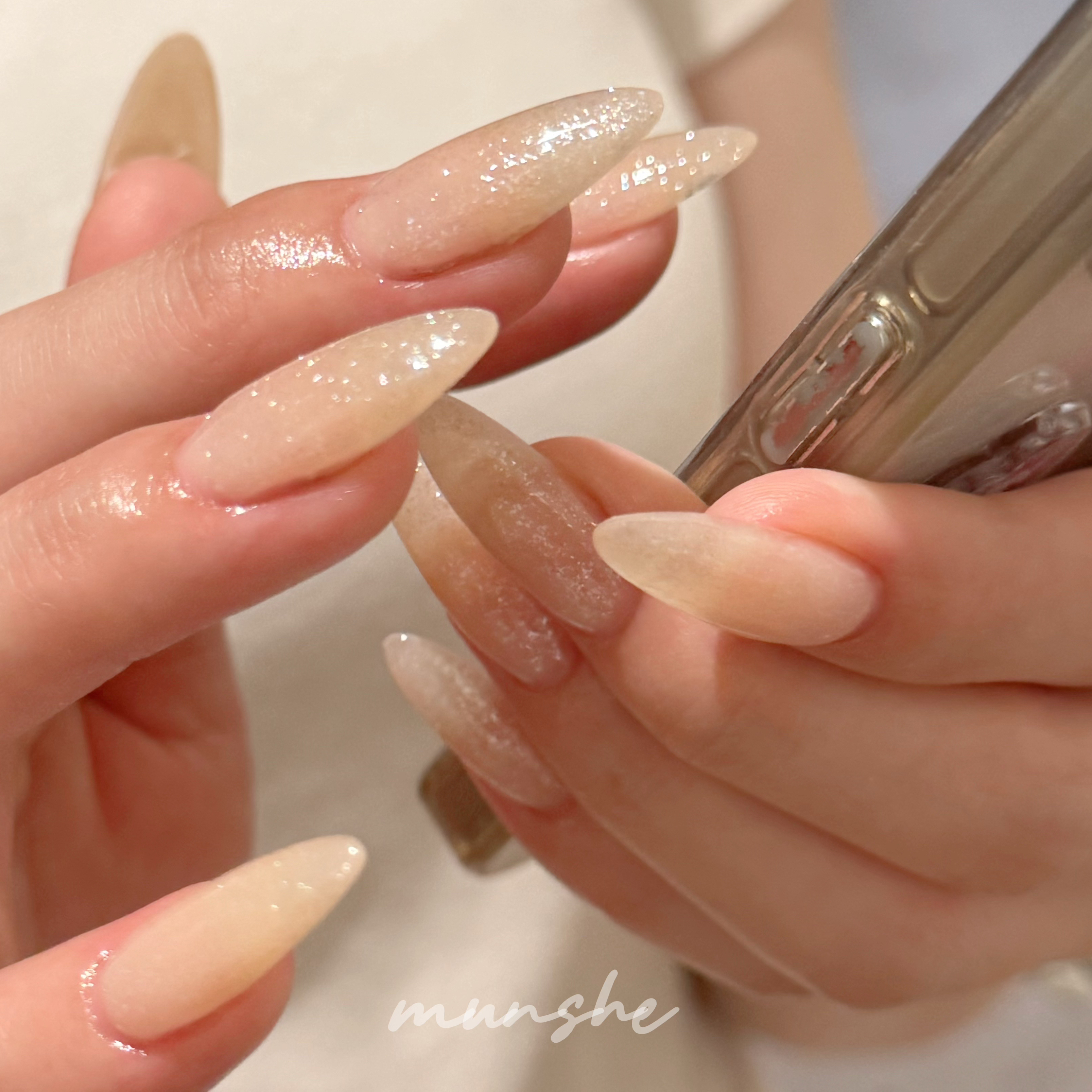 munshe_nails