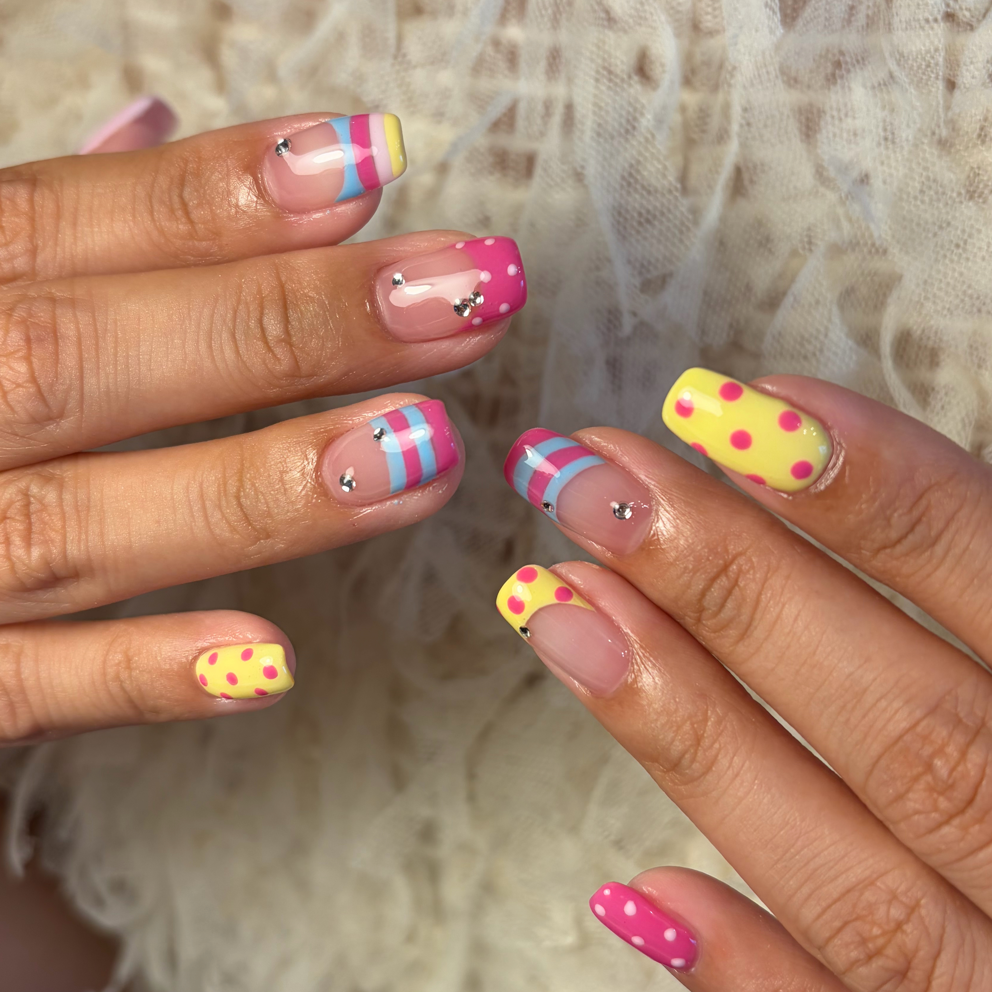 Aura.nail
