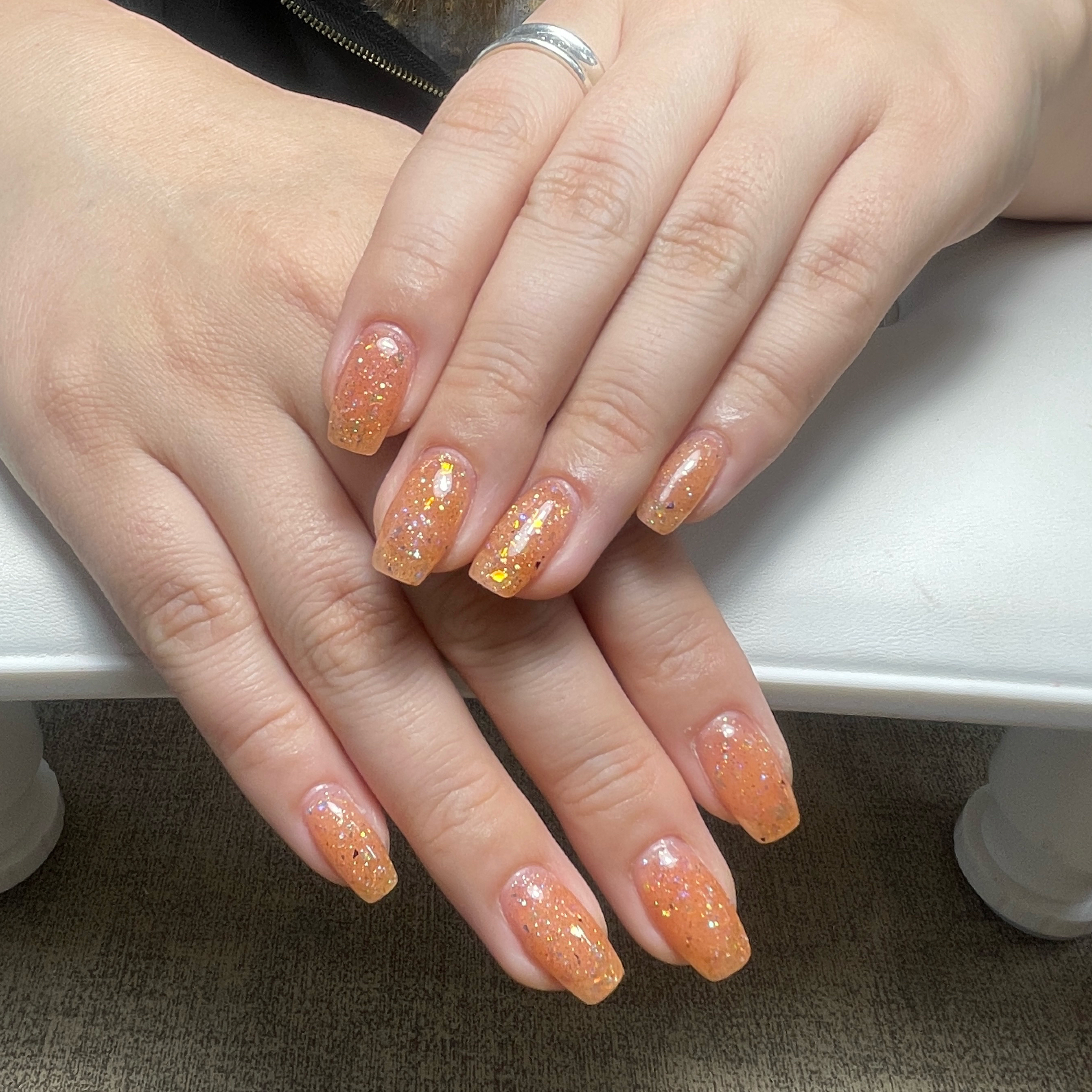 PeachNail_staff