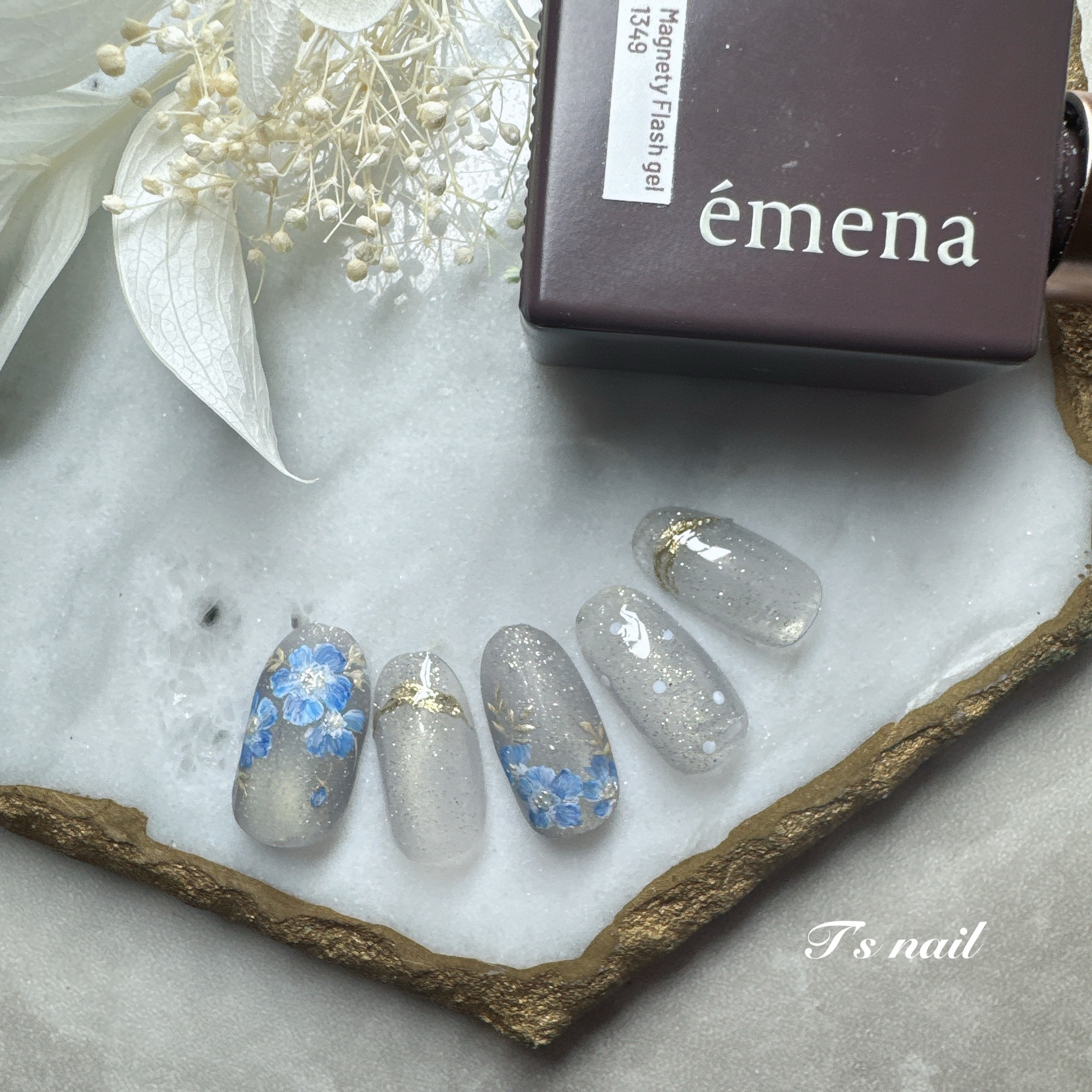 Ts_nail_